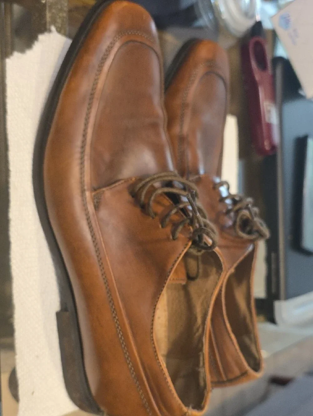 Men's Tan Leather Lace-Up Derby Oxfords